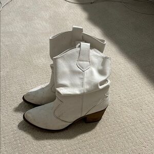 Women's White Cowboy Boots